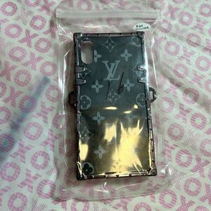iPhone XS IPX Case with lanyard NEW